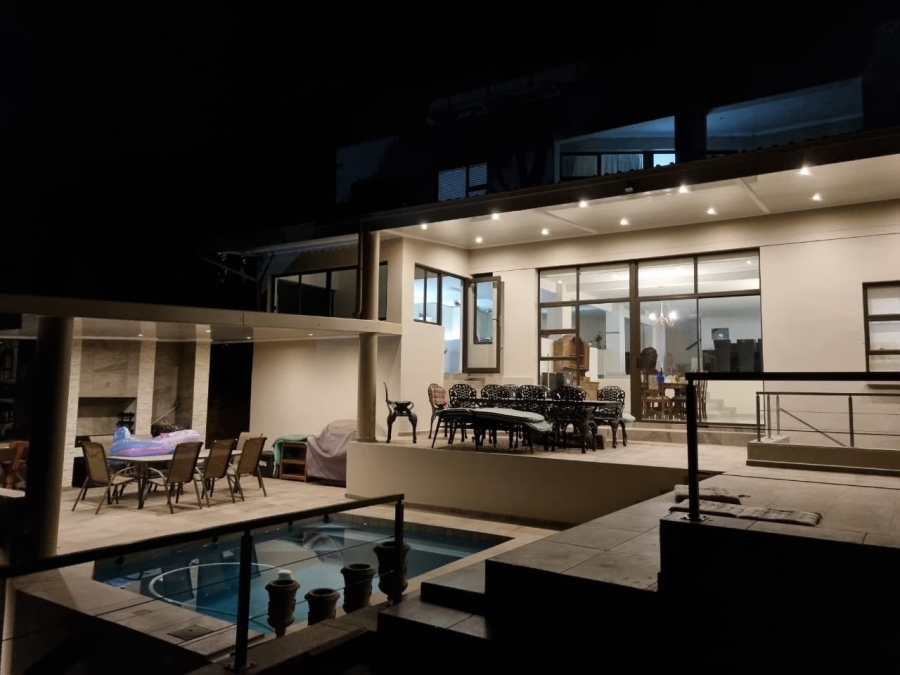 5 Bedroom Property for Sale in Meerhof North West